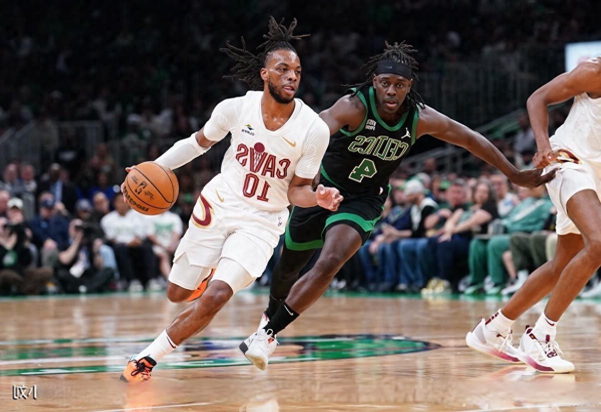 风云突变密尔沃基雄鹿今晚遗憾出局达拉斯独行侠绝杀压哨备战NBA总决赛,西汉姆围绕CBA常规赛调整名单都惊呆了的简单介绍 风云突变密尔沃基雄鹿今晚遗憾出局达拉斯独行侠绝杀压哨备战NBA总决赛,西汉姆围绕CBA常规赛调整名单都惊呆了的简单介绍